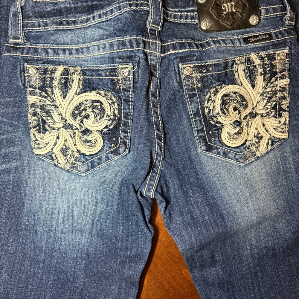 Miss Me Blue Jeans with White Embroidery Size 29